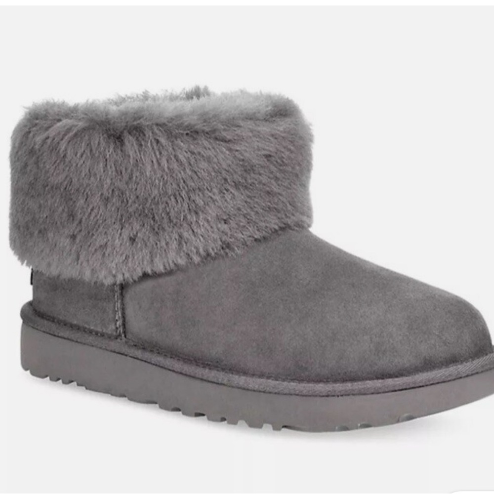 UGG Mini Fluff Boots
